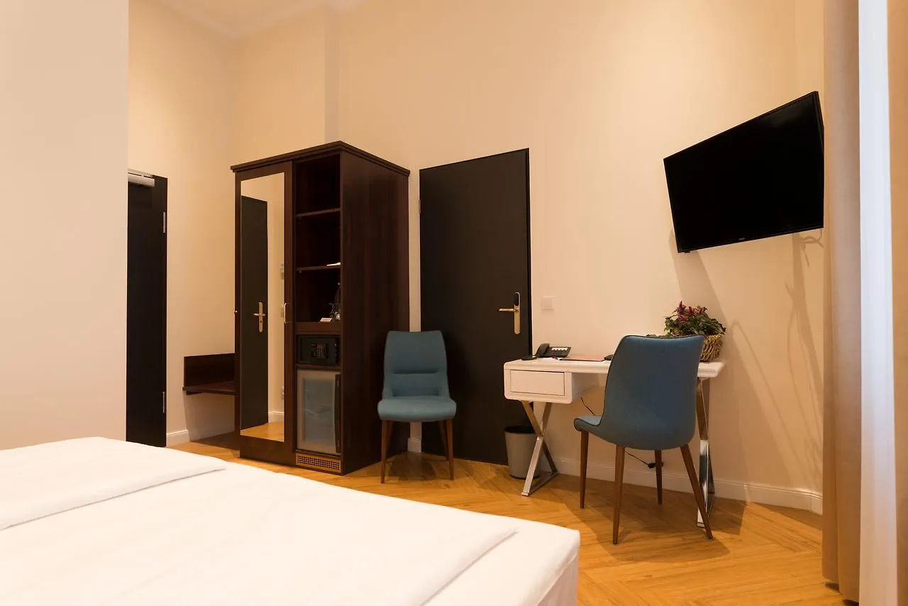 Rewari Hotel Berlin Germany